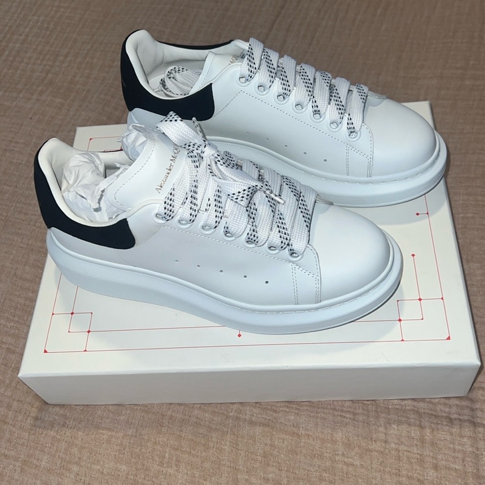Brand New Alexander McQueen Black & white trainers